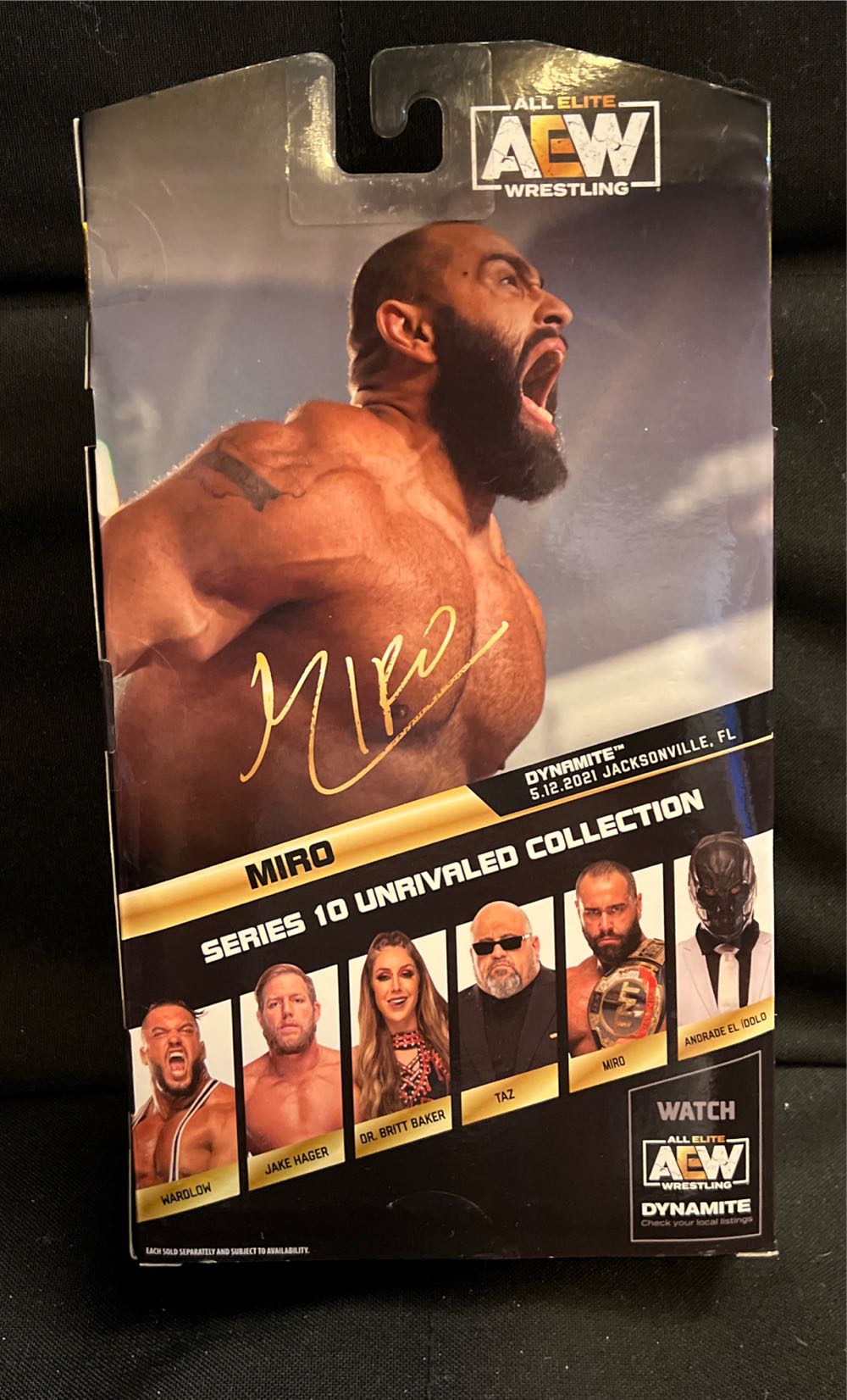 Thunder Rosa - AEW Unrivaled Collection Series 9 Chase Edition - Jazwares LLC (AEW) action figure collectible [Barcode 191726430988] - Main Image 2