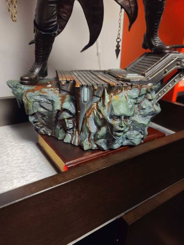 Sideshow Premium Format Batman Who Laughs - Sideshow Collectibles (Comic Book) action figure collectible - Main Image 2