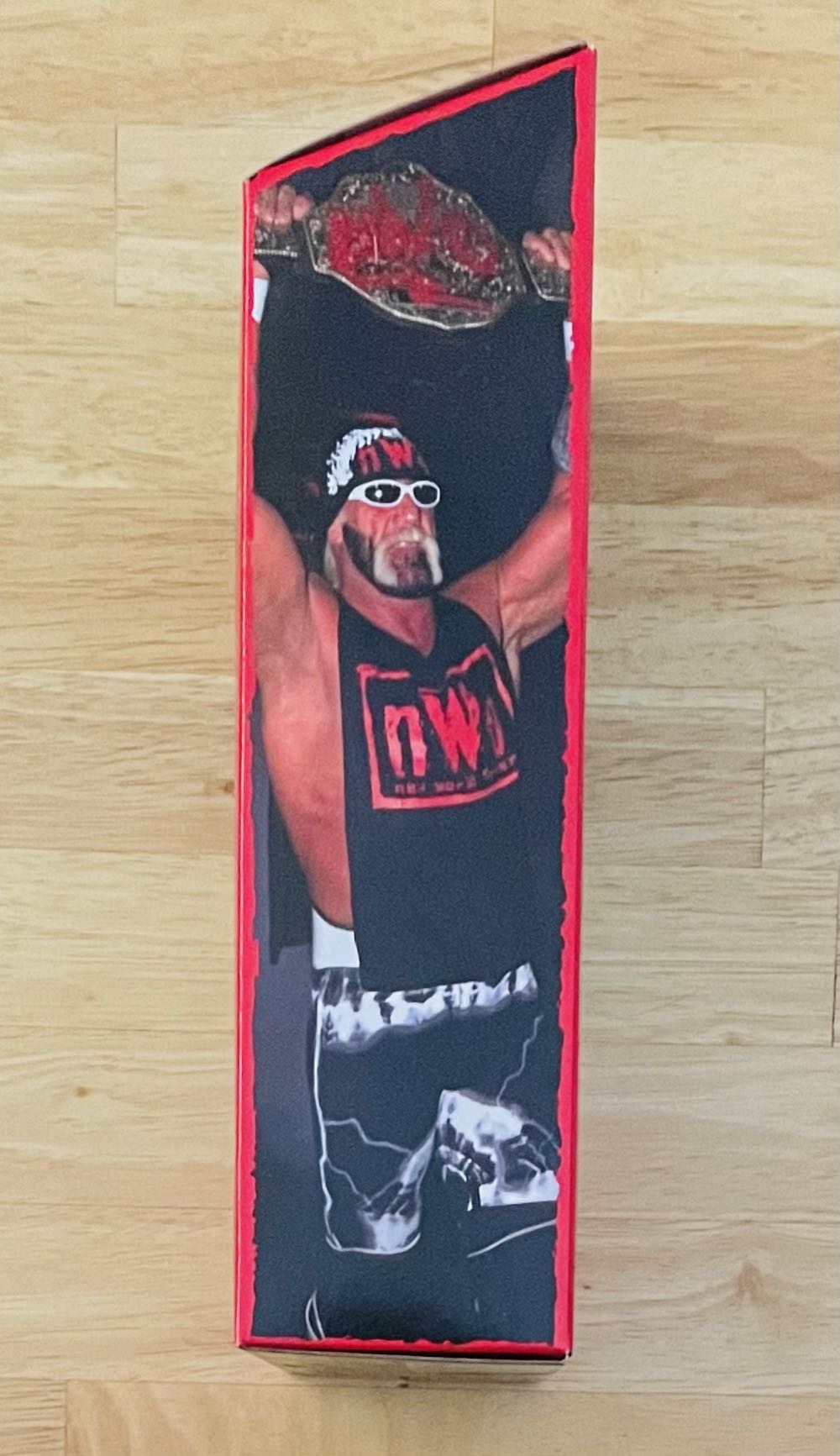 Hulk Hogan, Hollywood - Mattel - WWE (WWE Elite Collection - Ringside Exclusive: ”Hollywood” Hulk Hogan [nWo Wolfpac]) action figure collectible [Barcode 194735027132] - Main Image 3