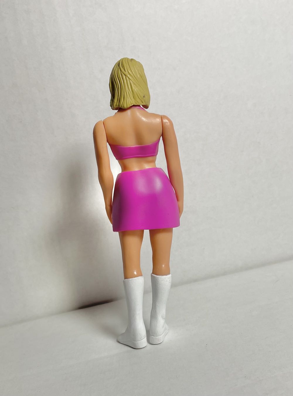 Sunny - WWF Jakks Pacific BCA (WWF Jakks Pacific BCA RAW Is War Special Edition Boxed Set) action figure collectible - Main Image 2