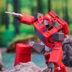 Transformers Legends: Ken (Ironhide) - Magic Square (The Transformers) action figure collectible - Main Image 2