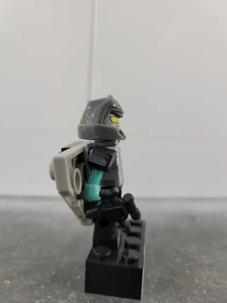 Sea Wing - Hasbro (Kre-o) action figure collectible - Main Image 2