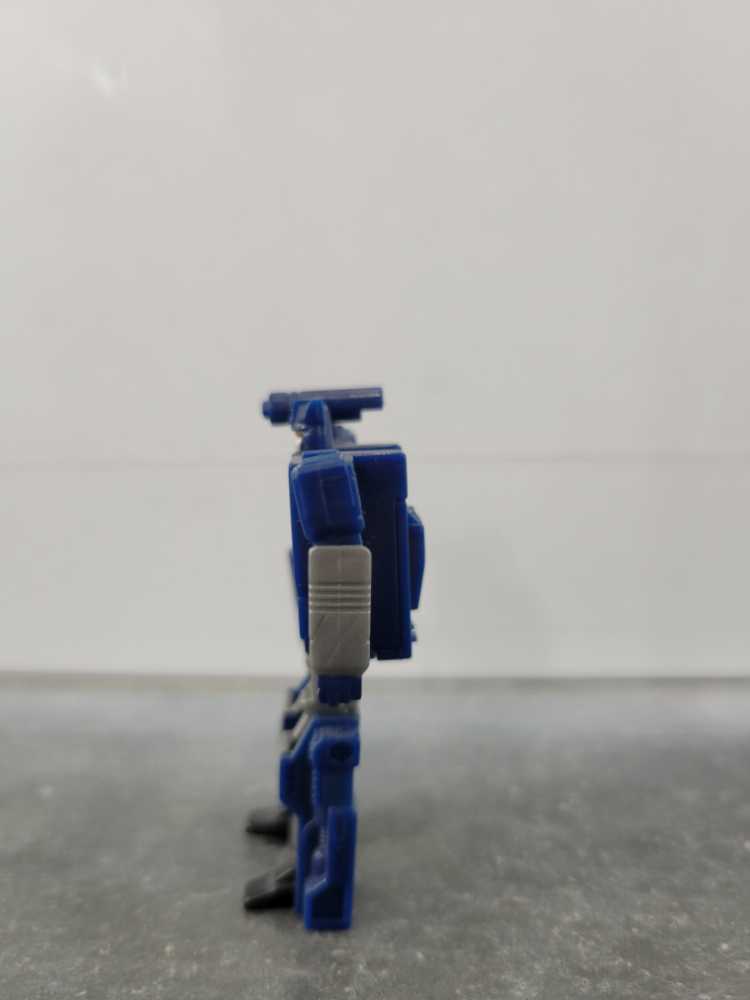 Soundwave With Ravage 3rd (Robot Mode) - Takara (World’s Smallest Transformers WST) action figure collectible - Main Image 4