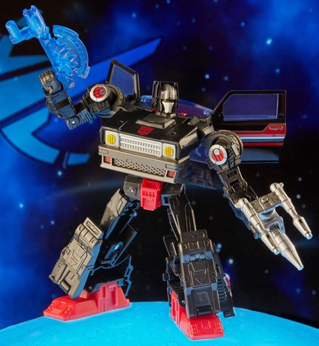 Transformers: Diaclone Universe Burn Out - Hasbro (Transformers Legacy) action figure collectible [Barcode 5010994115449] - Main Image 2