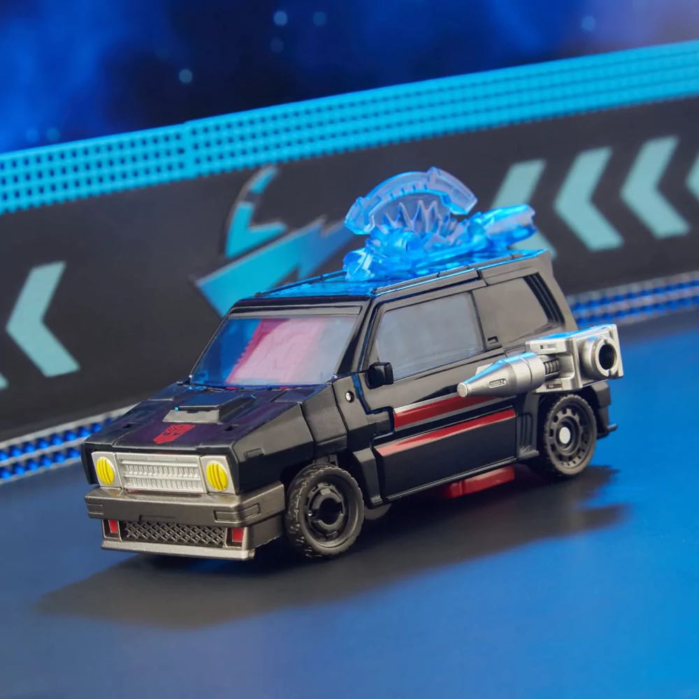 Transformers: Diaclone Universe Burn Out - Hasbro (Transformers Legacy) action figure collectible [Barcode 5010994115449] - Main Image 3