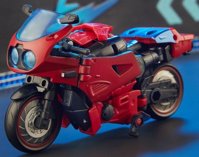 Transformers Legacy Velocitron Speedia 500 Collection: Road Rocket - Hasbro (Transformers Legacy) action figure collectible [Barcode 5010994115456] - Main Image 3