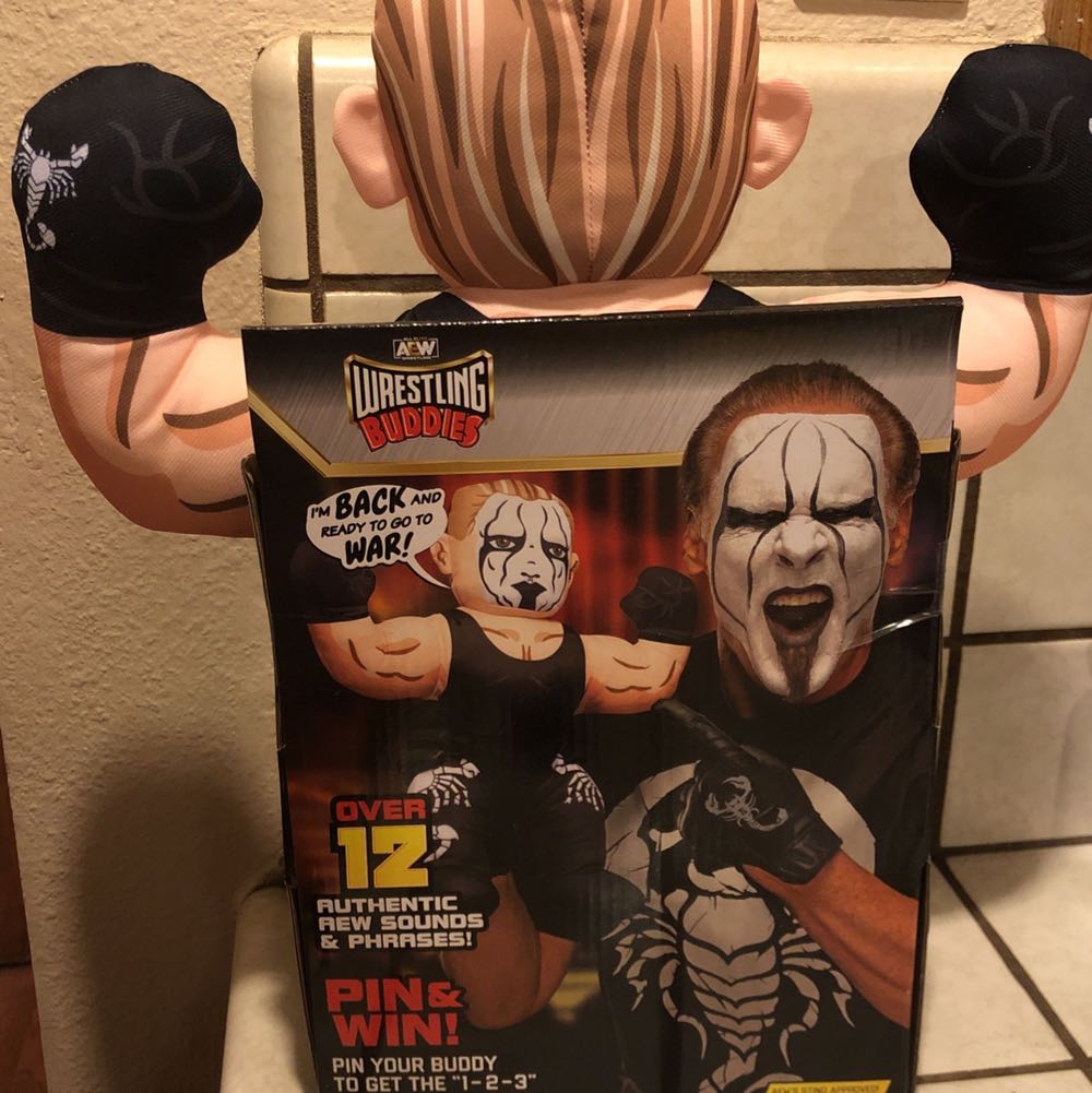 Sting (Plush Wrestling Buddy) - Jazwares (AEW Wrestling Buddies) action figure collectible [Barcode 191726436126] - Main Image 2