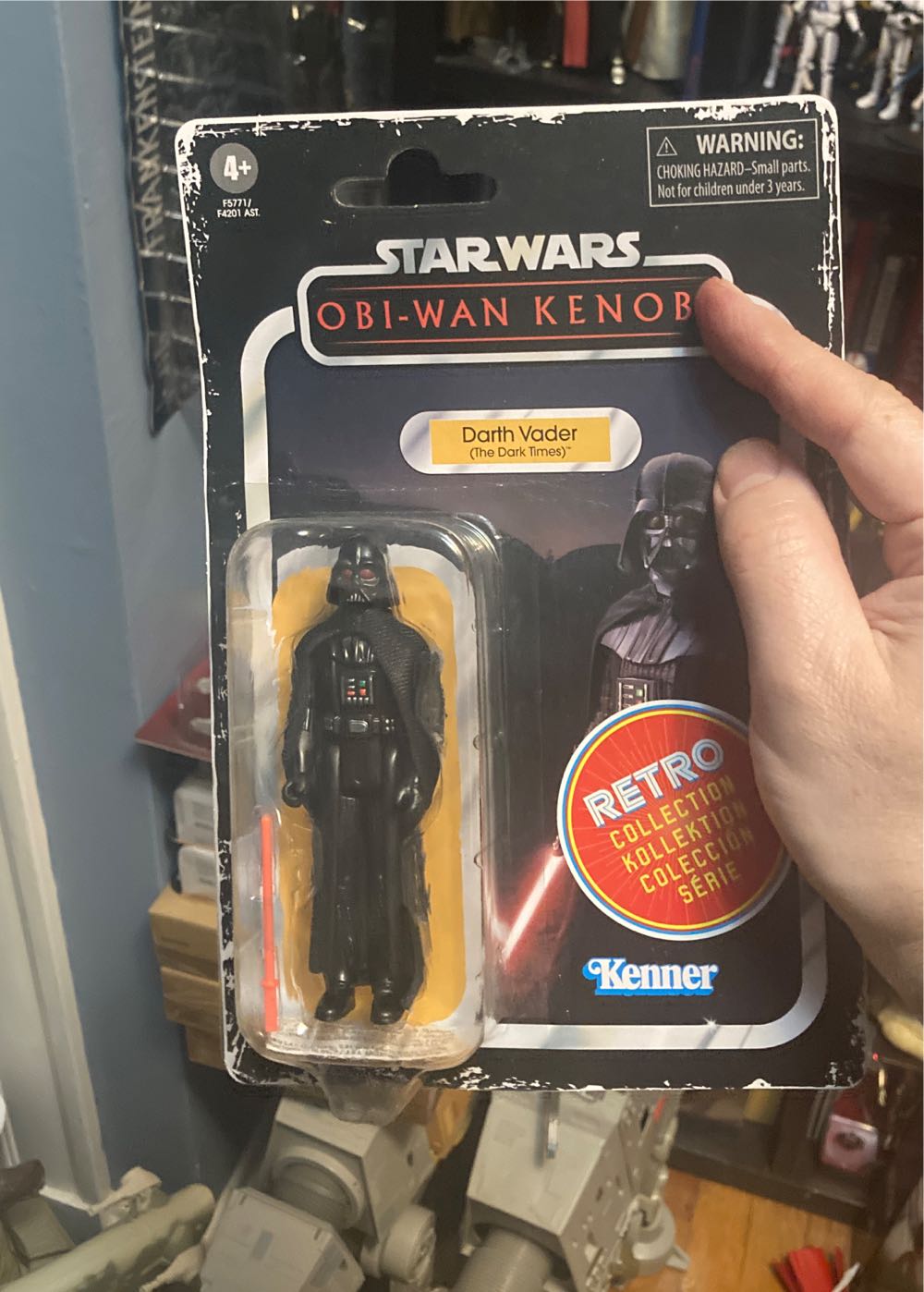 Darth Vader (Dark Times) - Disney / Hasbro (Star Wars Retro Collection) action figure collectible [Barcode 5010994152345] - Main Image 4