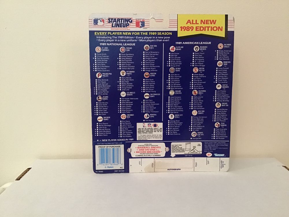 Cal Ripken, Jr. - Kenner action figure collectible - Main Image 2