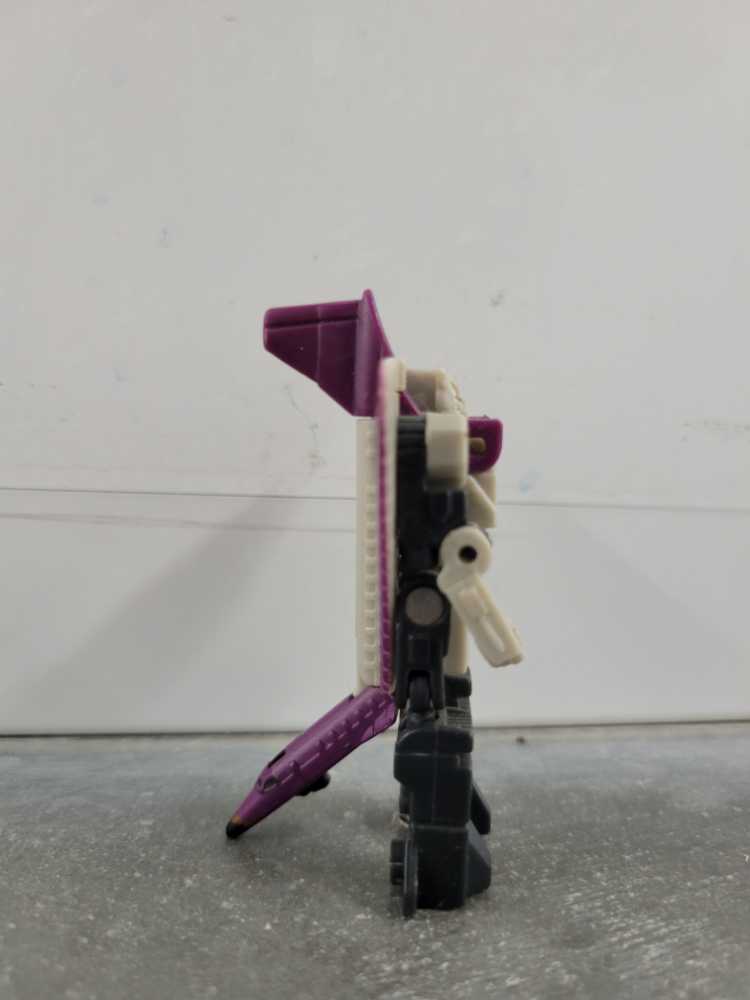 Jetstorm With Sonar And Runway Air Assault Team Dark Star Saber - Hasbro (Transformers Armada) action figure collectible - Main Image 2