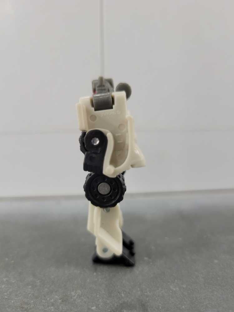 Rollbar - Hasbro (Armada) action figure collectible - Main Image 4