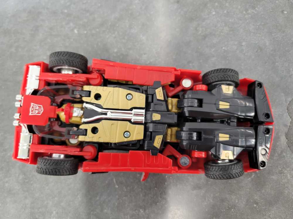 Swerve Vehicle Mode - Hasbro (Alternators) action figure collectible - Main Image 4