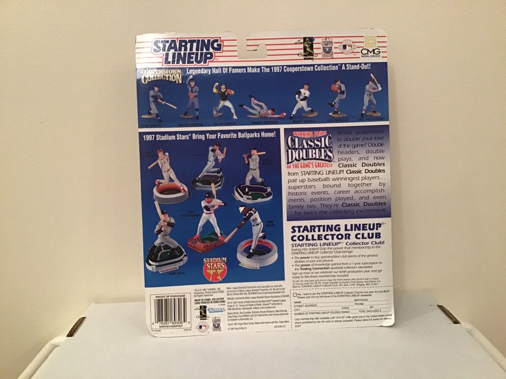 Ken Griffey, Jr. / Ken Griffey - Kenner (Classic Doubles) action figure collectible - Main Image 2