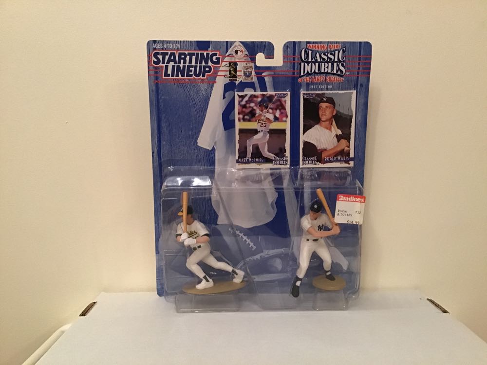 CANDLE: Halloween Bath & Bodyworks Spooky Cider Lane Single Wick 2022