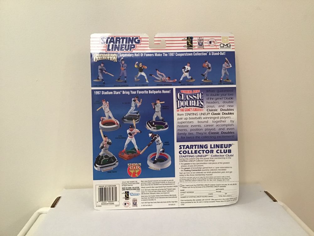 Greg Maddux / Cy Young - Kenner (Classic Doubles) action figure collectible - Main Image 2