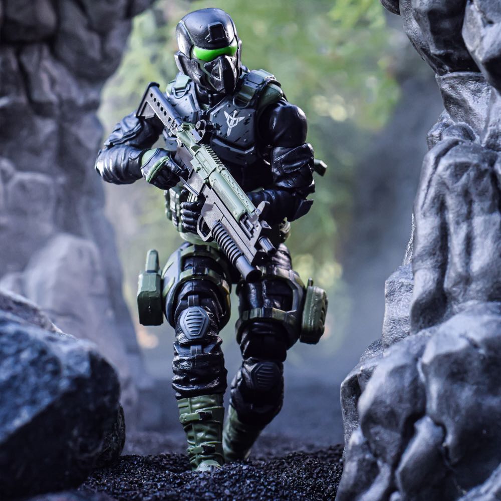 Steel Brigade (Night Ops) - Valaverse (Action Force Figure) action figure collectible [Barcode 618952266995] - Main Image 2