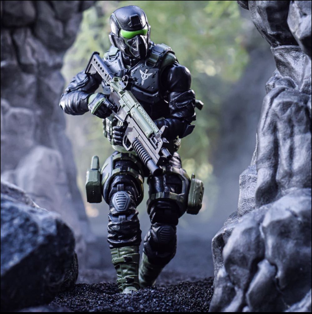 Steel Brigade (Night Ops) - Valaverse (Action Force Figure) action figure collectible [Barcode 618952266995] - Main Image 4