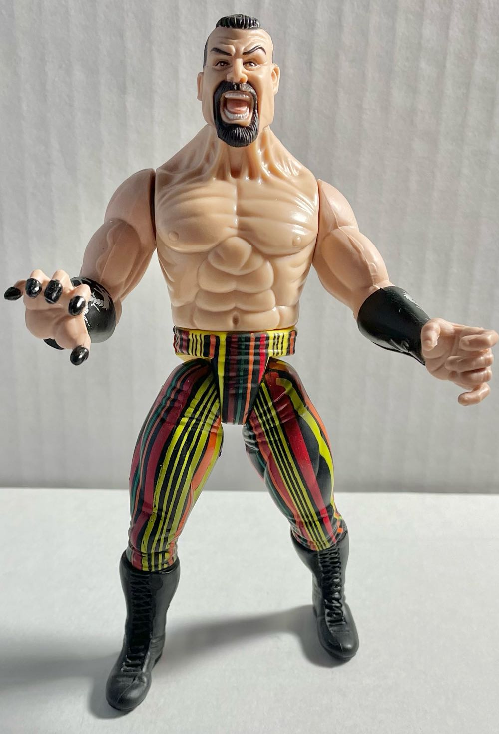 Kurgann - WWF Jakks Pacific BCA (WWF Jakks Pacific BCA Summer Slam ‘99 Deadly Games Series 1 (a.k.a. Shotgun Saturday Night Series 3)) action figure collectible - Main Image 3