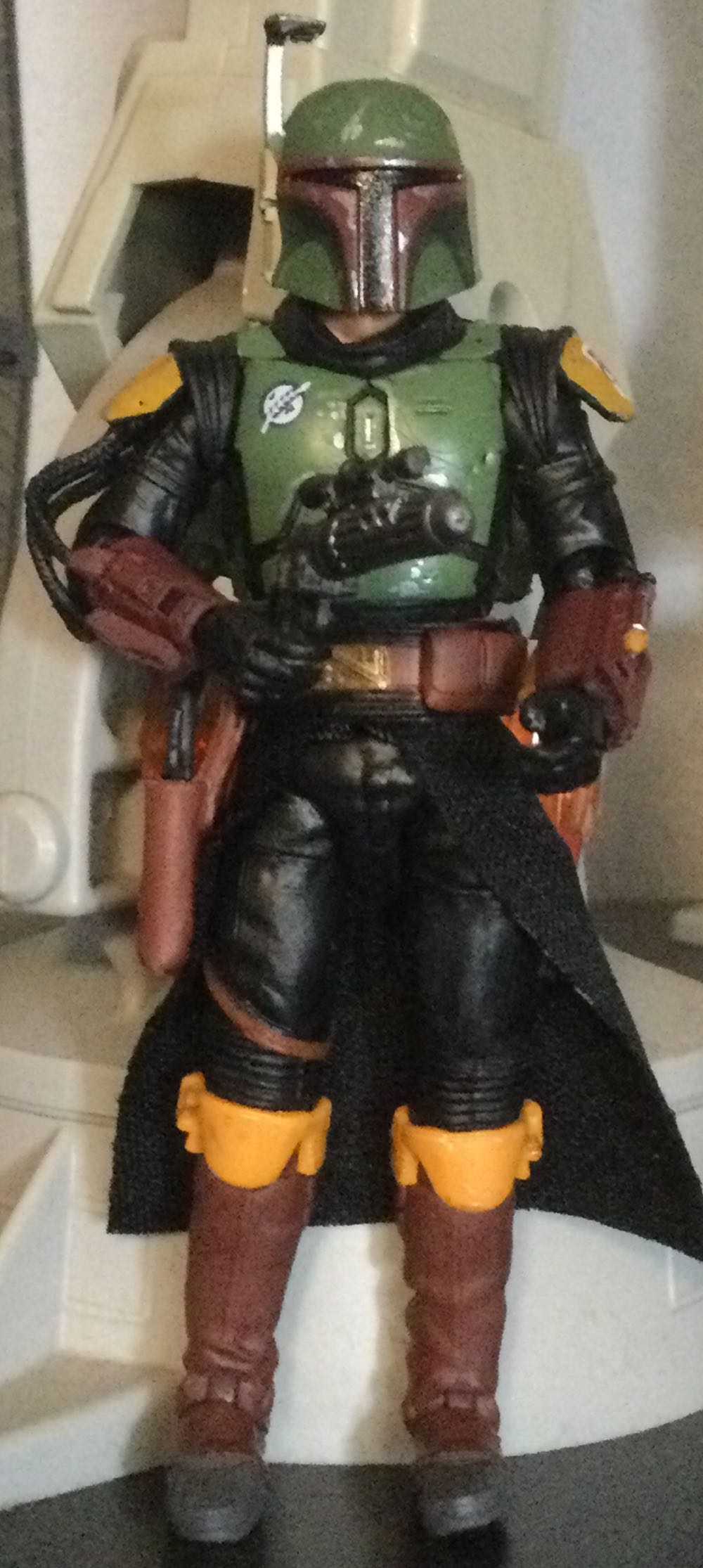 MS-06S Zaku II (Red Comet Ver.) Principality of Zeon Char Aznable’s Mobile Suit HGUC 1/144 Model Kit