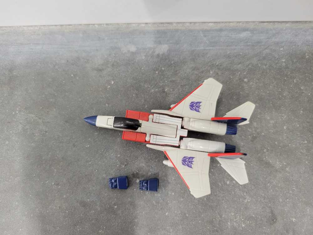 Starscream (Jet Mode) 2nd - Takara (World’s Smallest Transformers WST) action figure collectible - Main Image 2