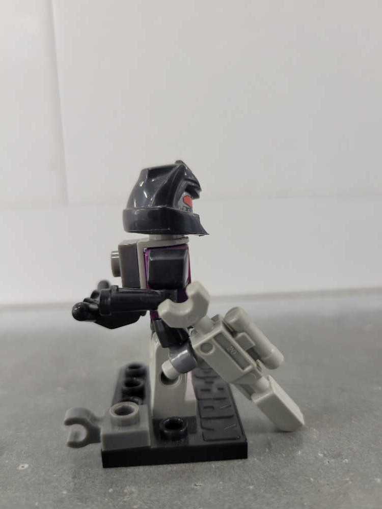 Hardshell - Hasbro (Kre-o) action figure collectible - Main Image 2