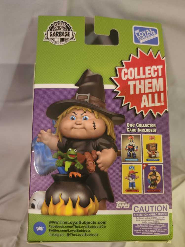 Haggie Maggie  action figure collectible [Barcode 850031460324] - Main Image 2