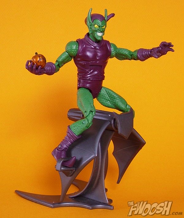 Green Goblin - Toy Biz (Marvel Legends) action figure collectible - Main Image 2