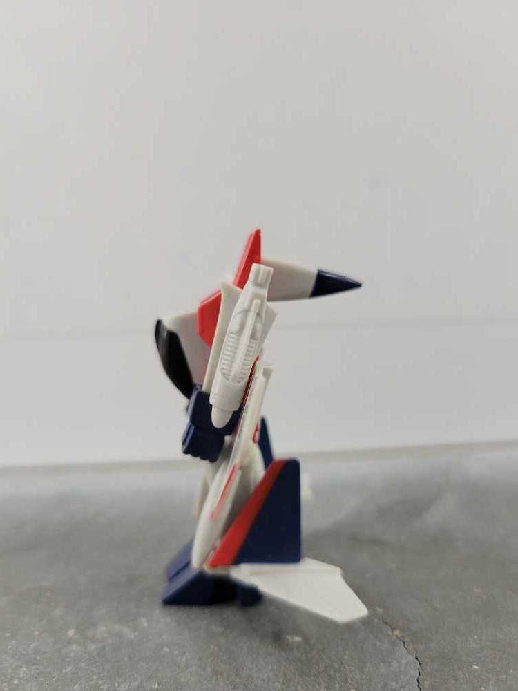 Starscream (Robot Mode) 3rd - Takara (World’s Smallest Transformers WST) action figure collectible - Main Image 4