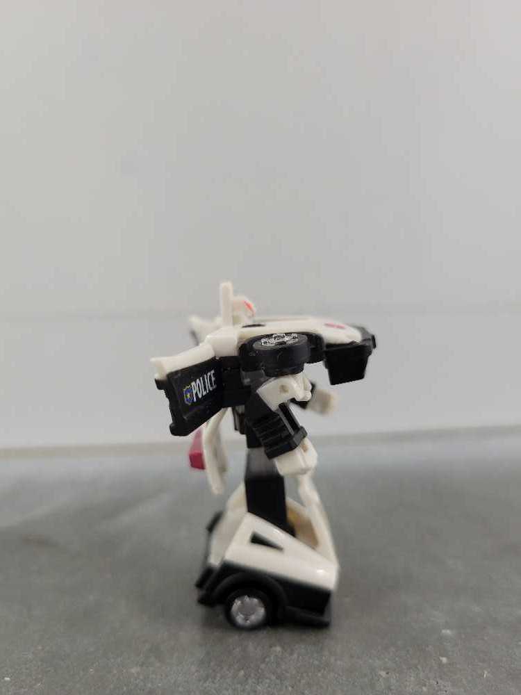 Prowl - Takara (World’s Smallest Transformers WST) action figure collectible - Main Image 2