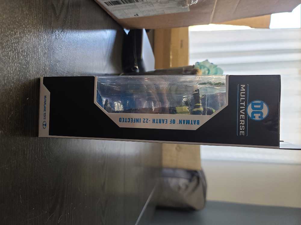 DC Multiverse Death Knights: Metal Batman Of Earth 22 (Infected) - McFarlane Toys (DC Multiverse (Dark Knights: Metal)) action figure collectible - Main Image 4