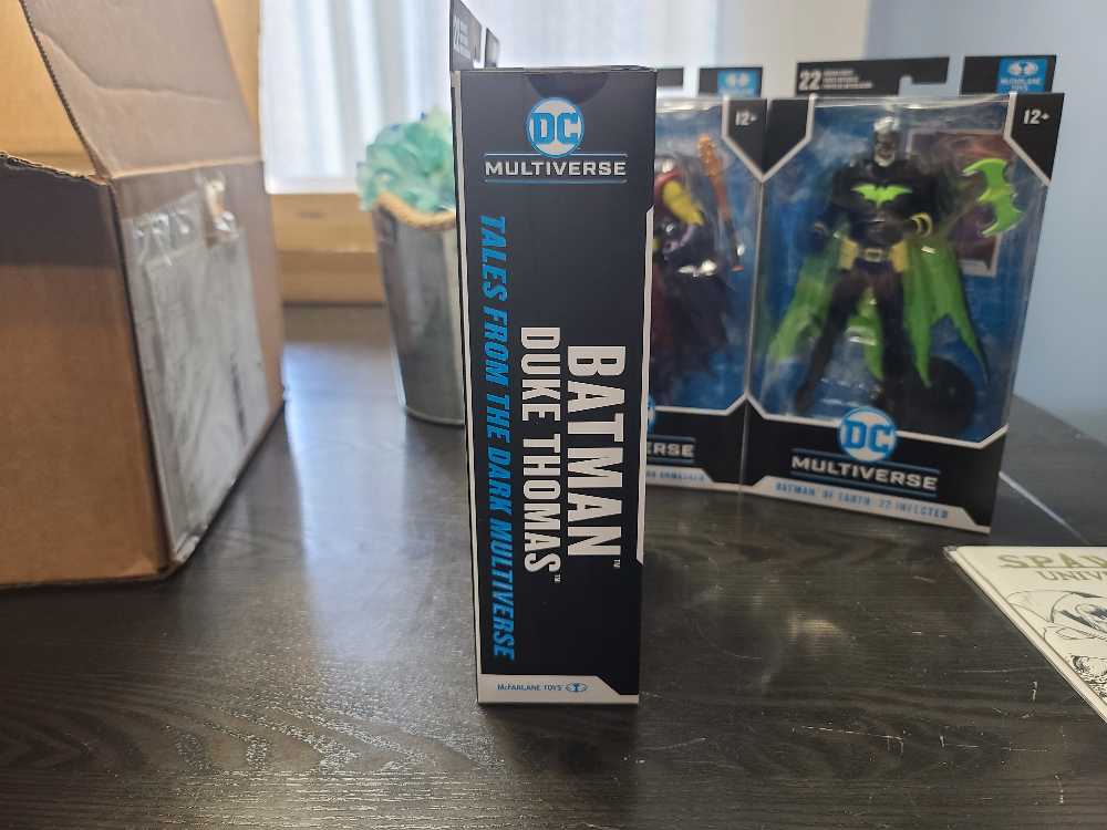 Batman (Duke Thomas) - McFarlane (DC Multiverse) action figure collectible - Main Image 2