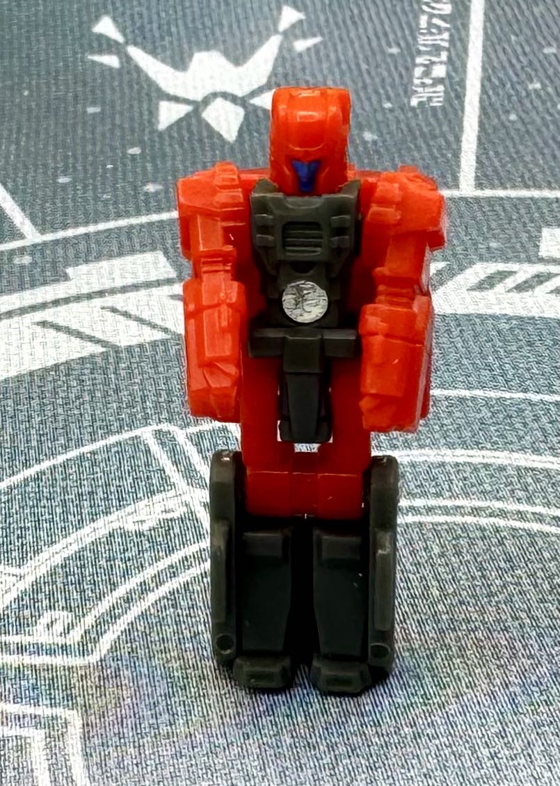 Micronus - Hasbro (Transformers Power Of The Primes) action figure collectible - Main Image 3