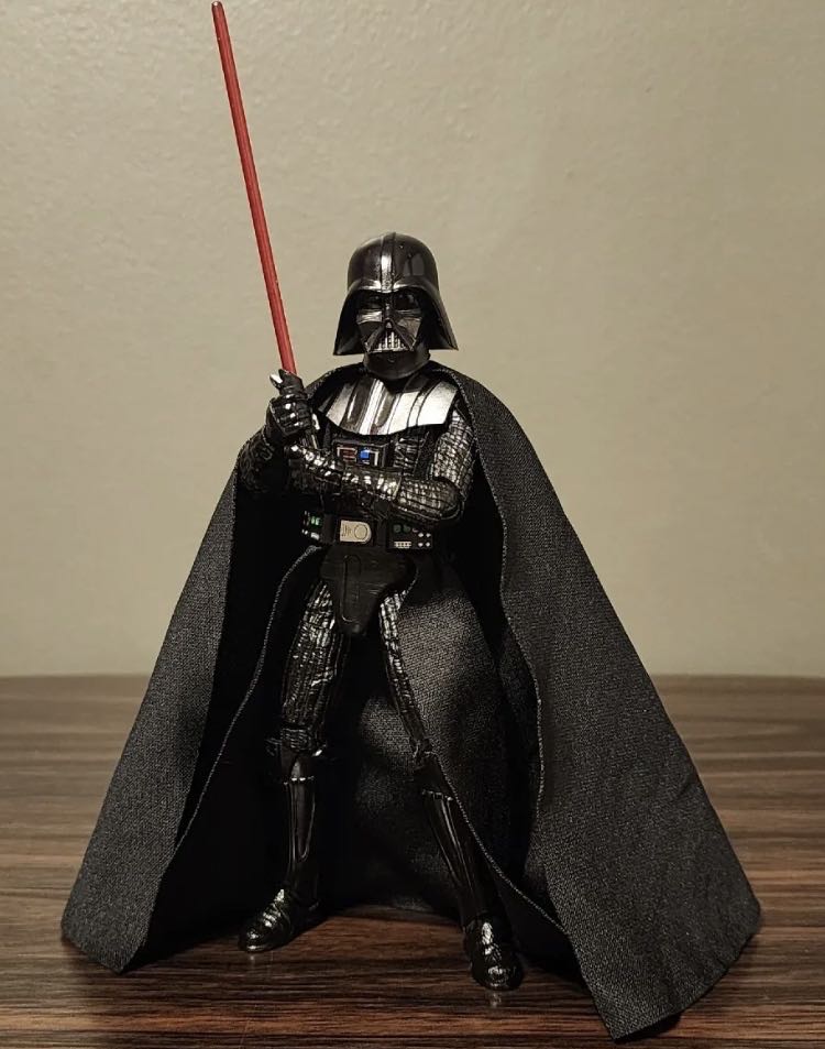 Darth Vader - Hasbro (Star Wars Episode V: The Empire Strikes Back) action figure collectible - Main Image 4