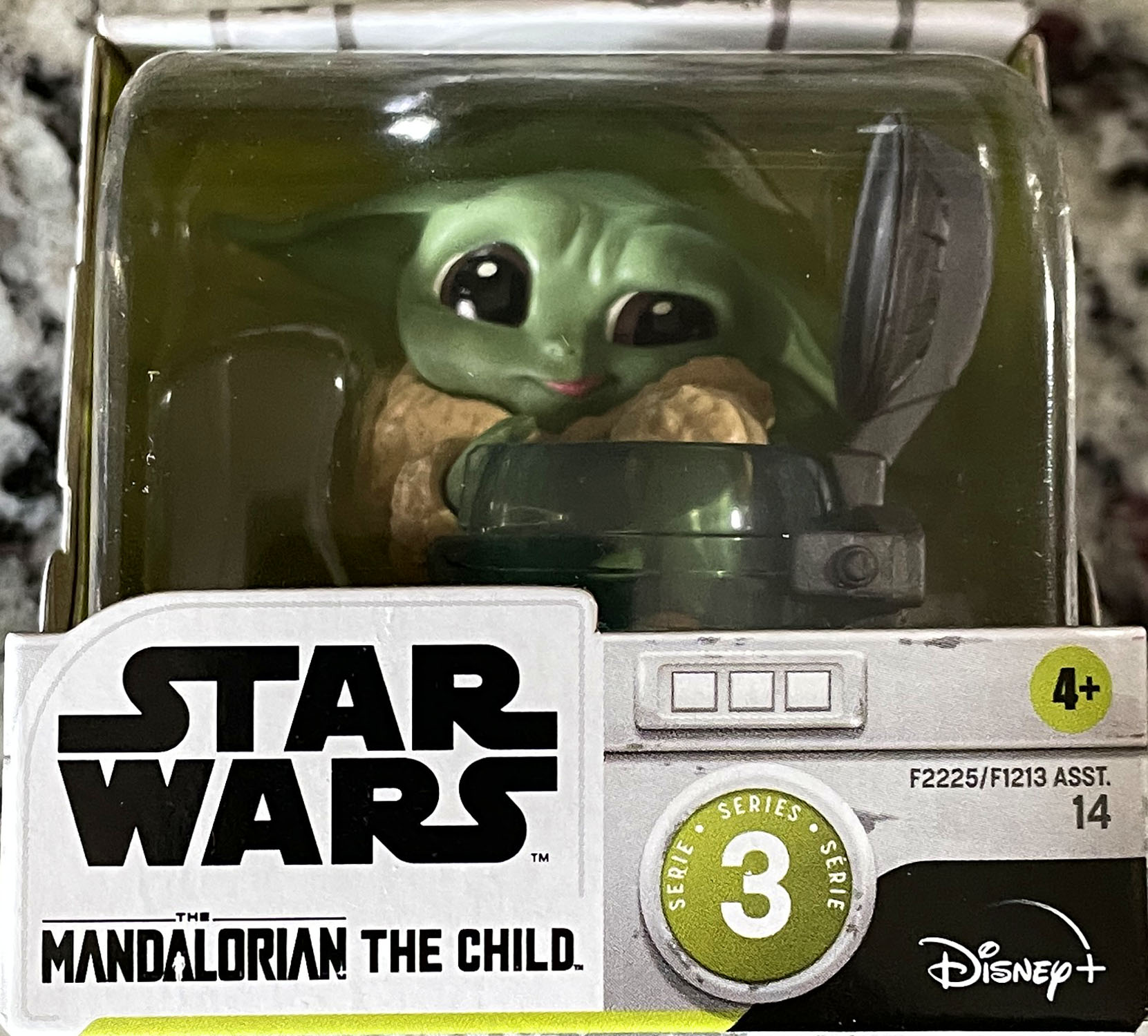 The Child (Curious Child) - Hasbro (Star Wars The Bounty Collection) action figure collectible - Main Image 1