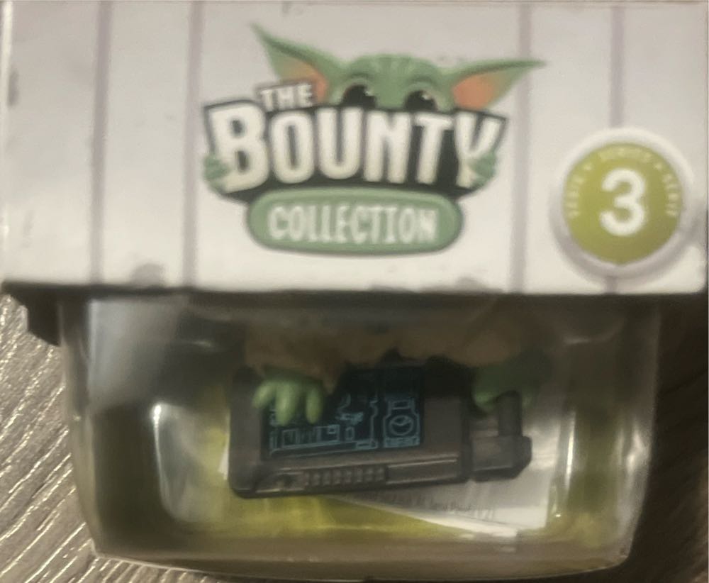 The Child (Tablet) - Disney / Hasbro (Bounty Collection 2” 2020- Now: Series 3) action figure collectible - Main Image 4