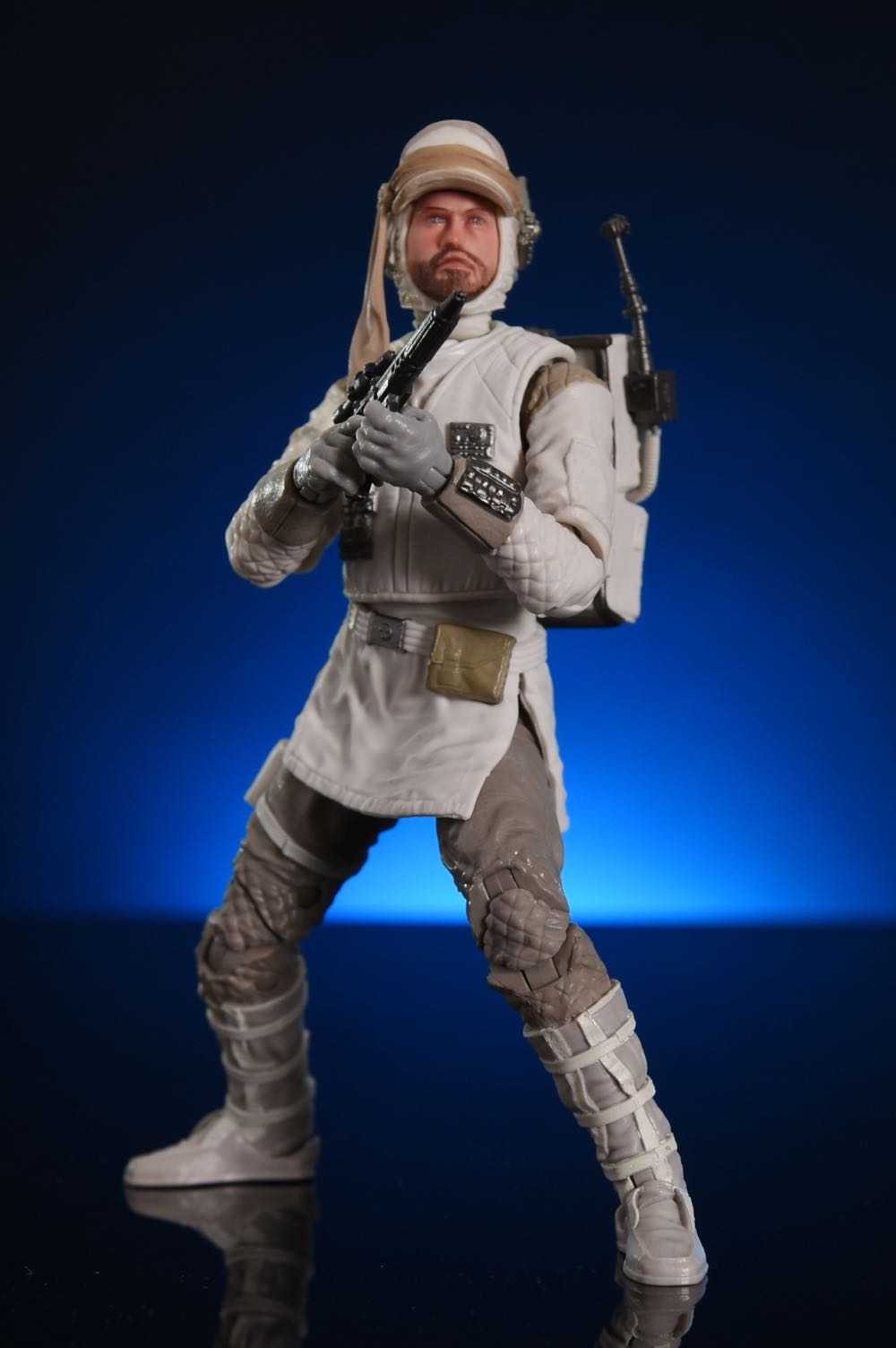 ESB: Hoth Rebel Trooper - Hasbro (Star Wars) action figure collectible - Main Image 4