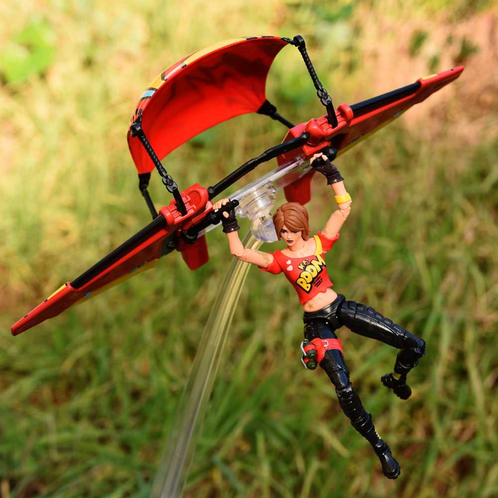 Fortnite Victory Royale Series Tntina Glider Toy - Hasbro (Fortnite) action figure collectible [Barcode 5010993969777] - Main Image 3