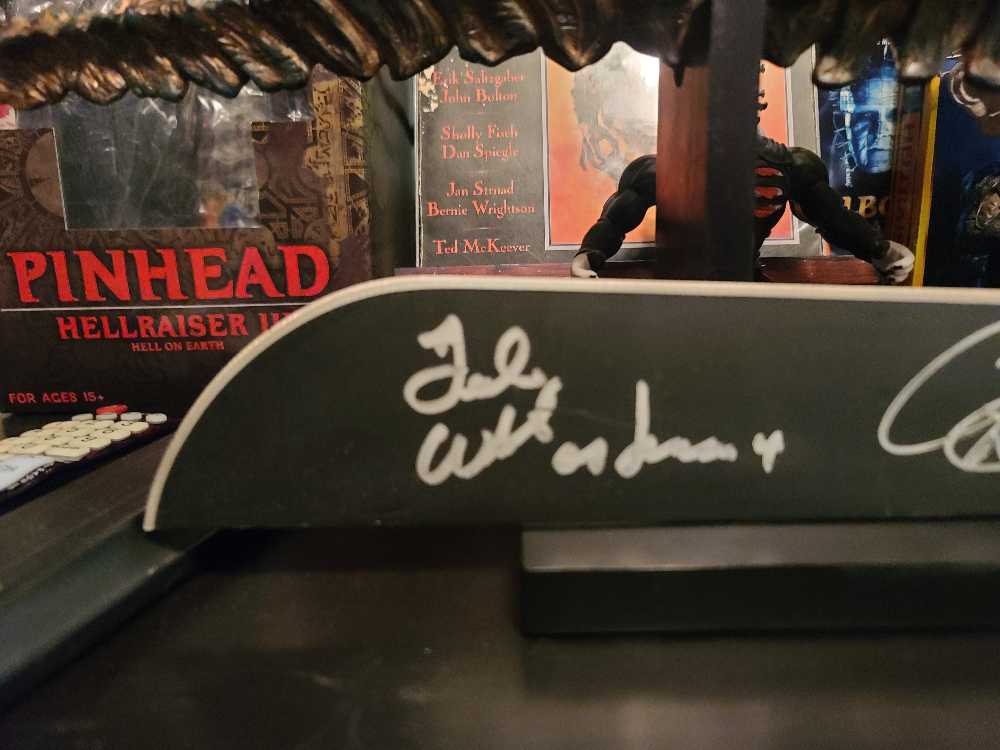 Friday The 13 Machete Signed  (Horror) action figure collectible - Main Image 2