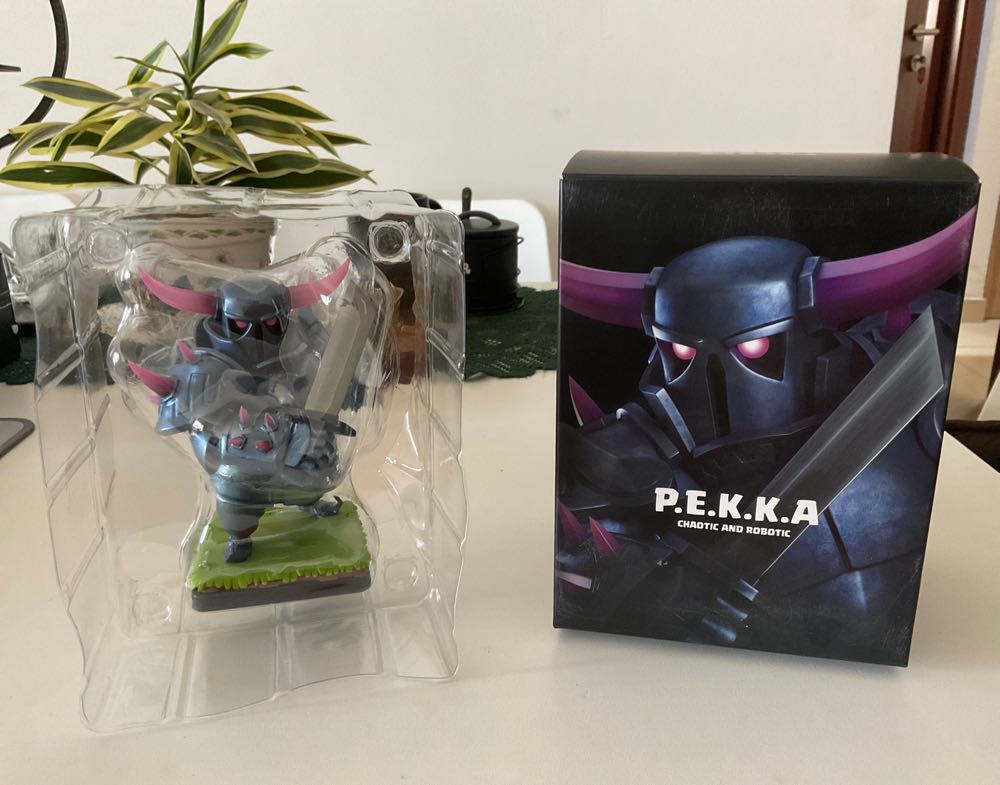 Clash of Clans Pekka - Kotobukiya action figure collectible [Barcode 190526004665] - Main Image 2
