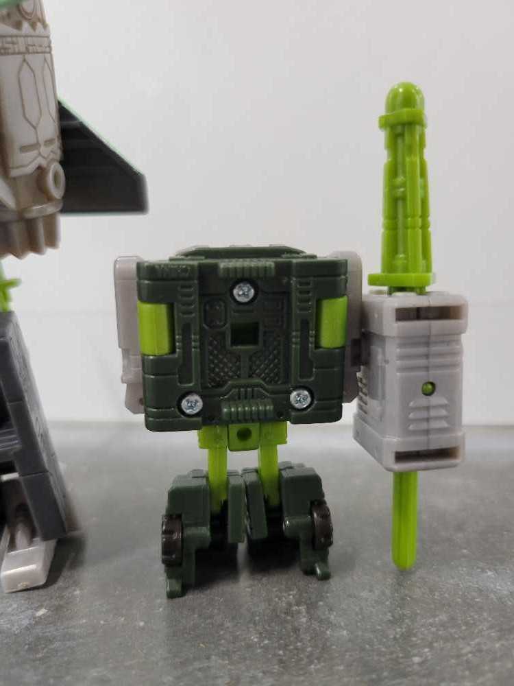 Inferno With Thrust (Robot Mode) - Hasbro (Armada) action figure collectible - Main Image 3