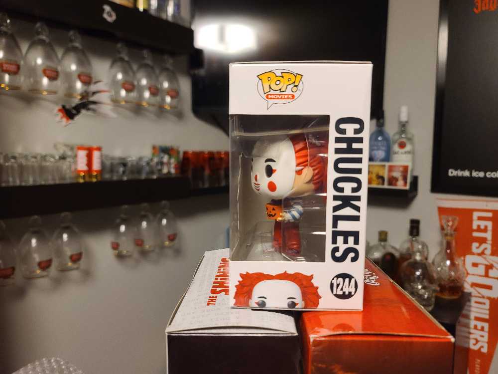 Funko Pop Movies 1244 Chuckles - Funko (Horror) action figure collectible - Main Image 2