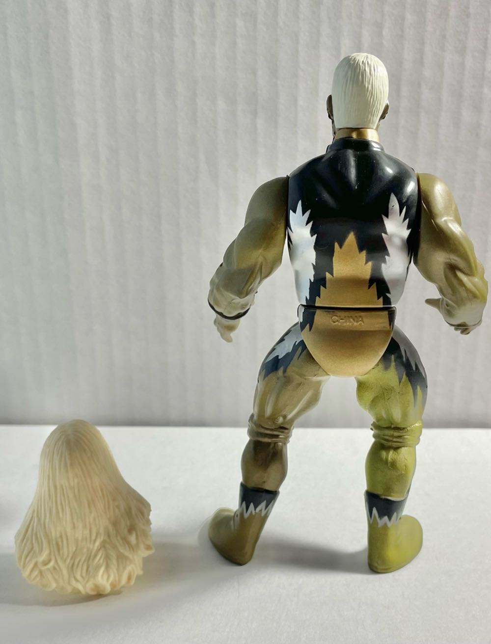 Goldust - WWF Jakks Pacific BCA (WWF Jakks Pacific BCA Signature Series 1) action figure collectible - Main Image 4
