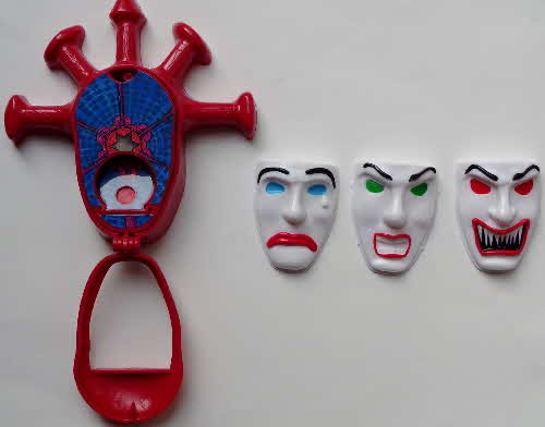 Hexadecimal’s Lair - Kellogg (ReBoot) action figure collectible - Main Image 2