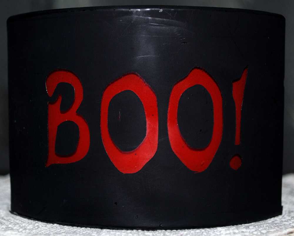 CANDLE: Halloween Yankee Trio 2013 - Yankee Candle (Halloween Candle) action figure collectible - Main Image 2