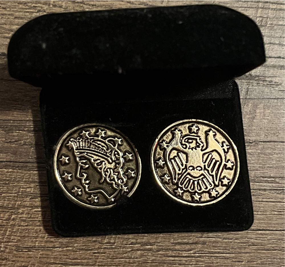 The Hunger Games Prop Replica Capitol Coin Set   action figure collectible - Main Image 2