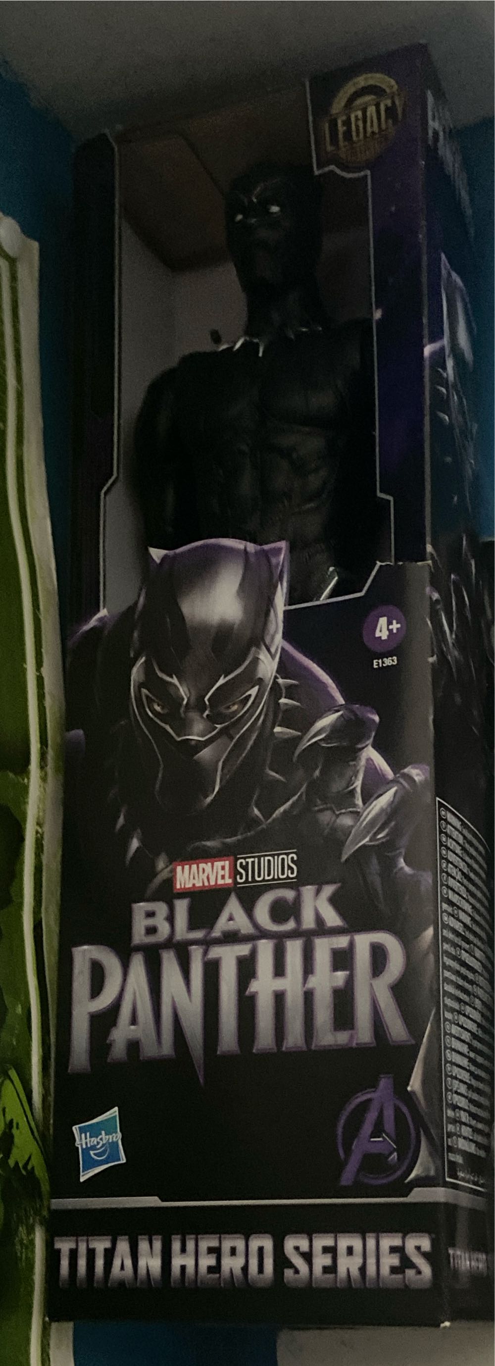 Black Panther - Hasbro (Titan Hero Series) action figure collectible [Barcode 195166173009] - Main Image 2