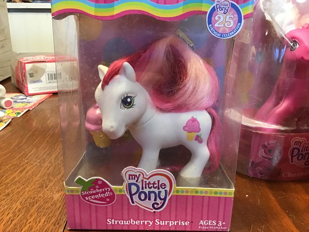 CANDLE: Halloween Kringle Cemetery Lane 2022