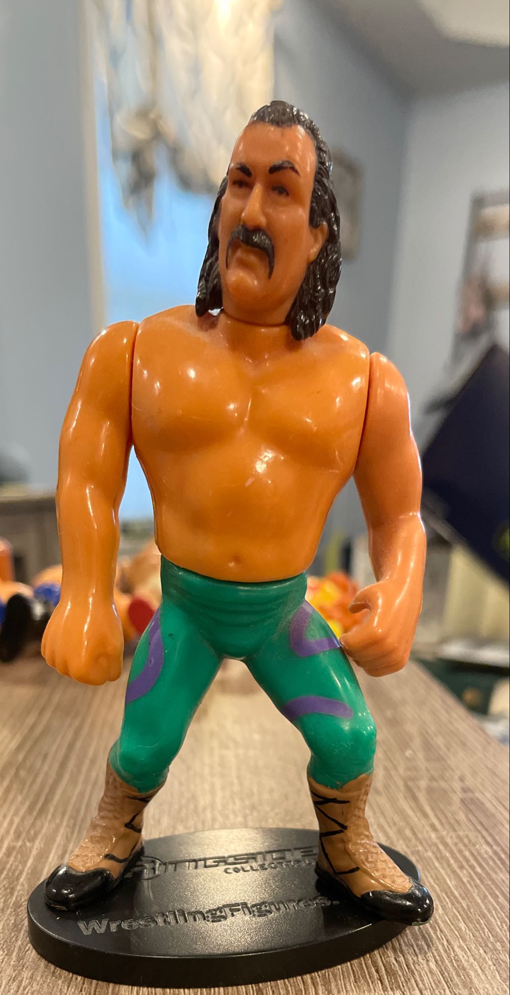 Jurassic Park: Dr. Ellie Sattler & Triceratops