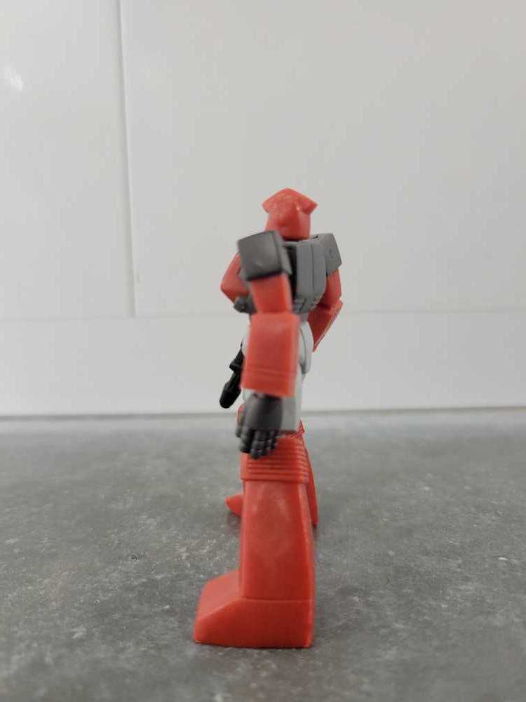 Ironhide - Hasbro (Heroes Of Cybertron SCF) action figure collectible - Main Image 4