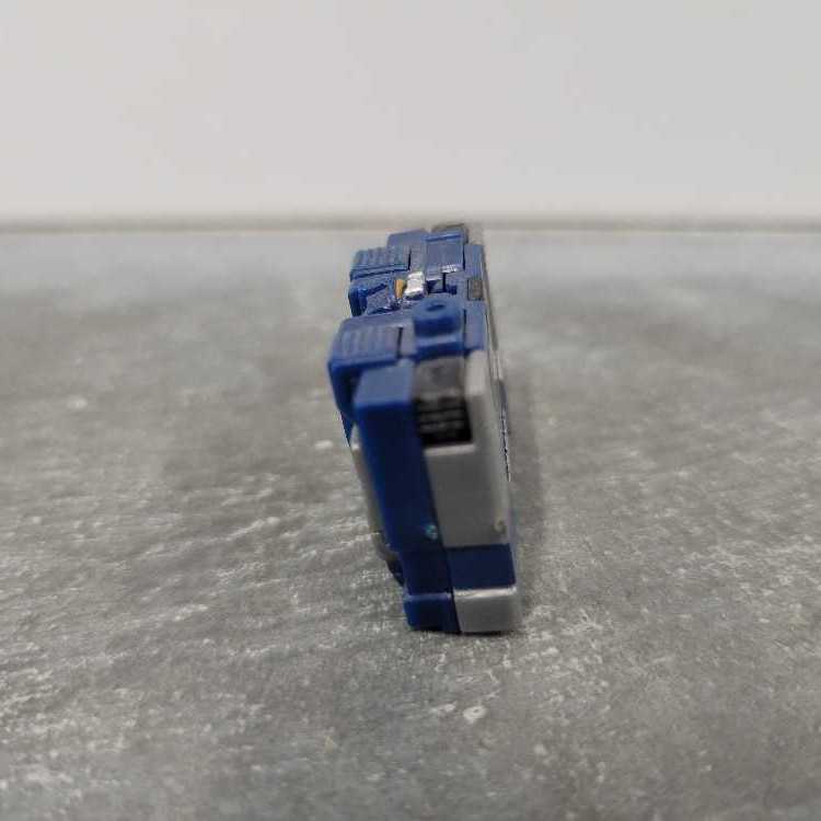 Soundwave With Ravage 4th (Radio Mode) - Takara (World’s Smallest Transformers WST) action figure collectible - Main Image 2